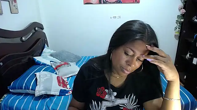 Tu-Reina online show from 11.13.25