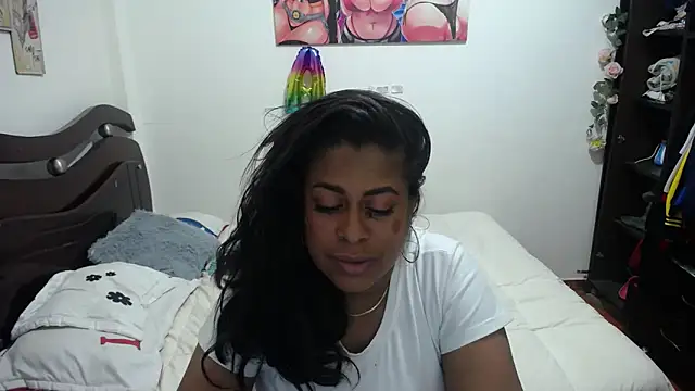 Tu-Reina online show from 12.03.25