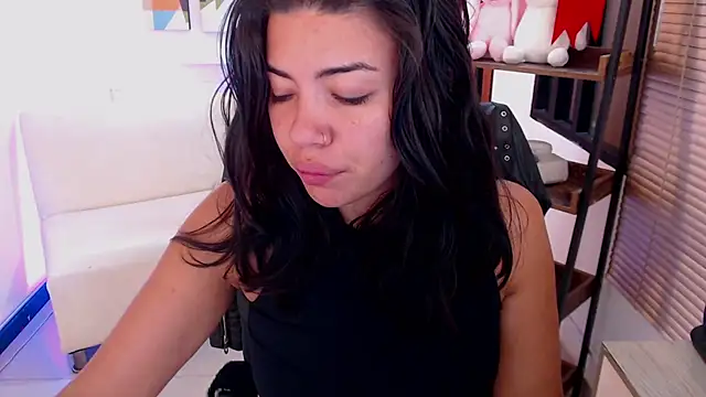 Snapshot of dangel_noir6 chatting on 06.22.26 dangel noir6 online show from 06.22.26