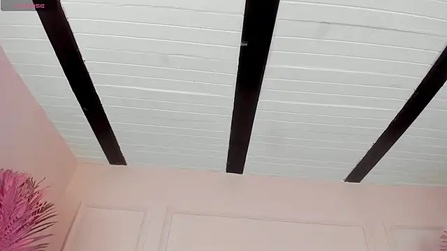 Snapshot of Kendallbleer chatting on 10.29.25 Kendallbleer online show from 10.29.25