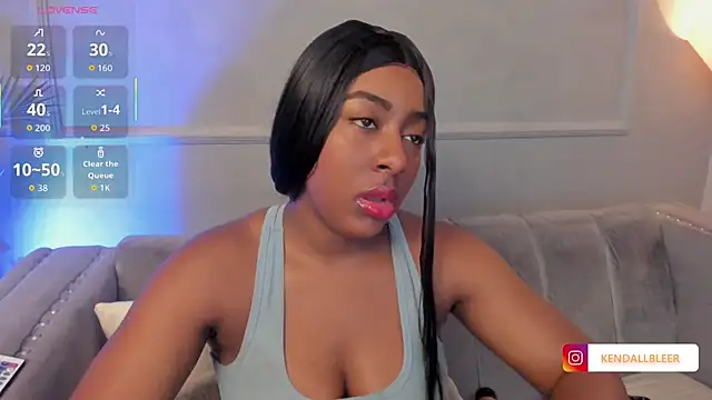 Snapshot of Kendallbleer chatting on 11.14.25 Kendallbleer online show from 11.14.25