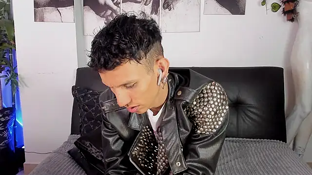 Giotrashy online show from 10.22.25