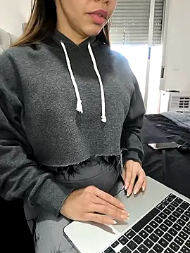 Snapshot of Alyssa_76 chatting on 11.03.25 Alyssa 76 online show from 11.03.25