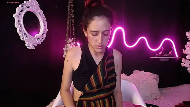 Snapshot of Hairydoll_ chatting on 03.21.25 Hairydoll online show from 03.21.25