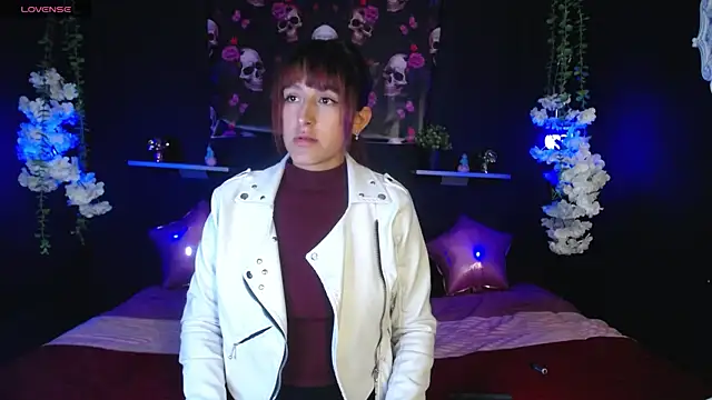 Snapshot of Hairydoll_ chatting on 11.12.25 Hairydoll online show from 11.12.25