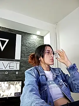 Hairydoll  online show from 05.06.26