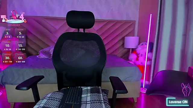 alice kingsley  online show from 12.13.25