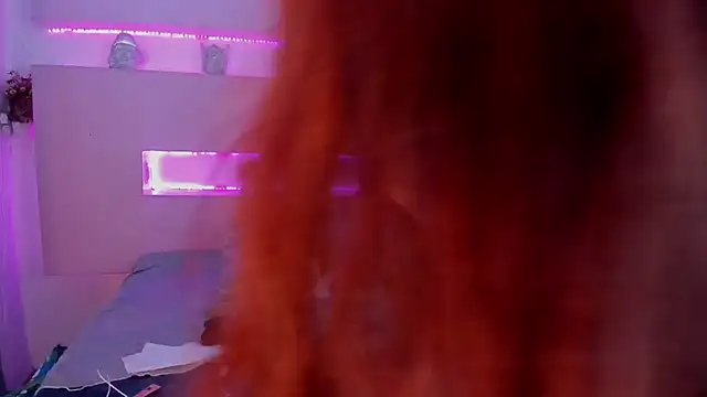 Snapshot of AngelinaBlanc_ chatting on 10.08.25 AngelinaBlanc online show from 10.08.25