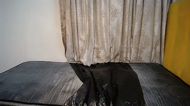 blackrose001 online show from 01.18.26