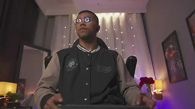 Colstorw  online show from 02.23.26