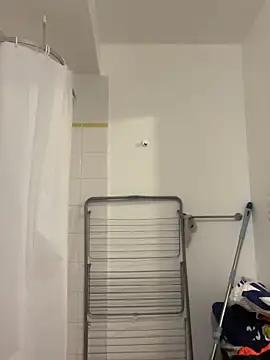 Snapshot of Renoirmonter chatting on 10.31.25 Renoirmonter online show from 10.31.25