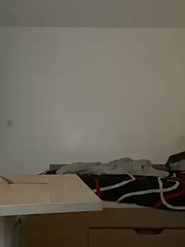 Snapshot of Renoirmonter chatting on 11.25.25 Renoirmonter online show from 11.25.25