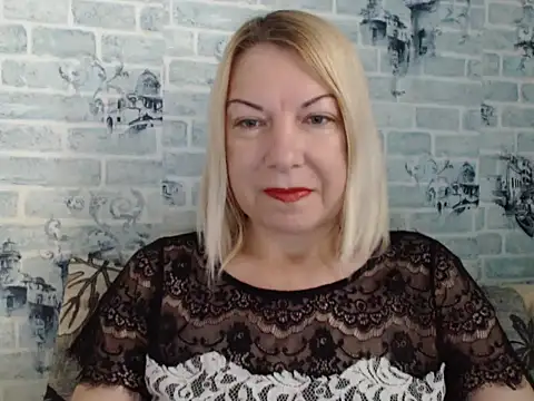 Lillia Ray online show from 09.13.25