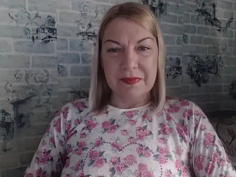 Lillia Ray online show from 12.21.25