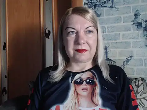 Lillia Ray online show from 04.25.26
