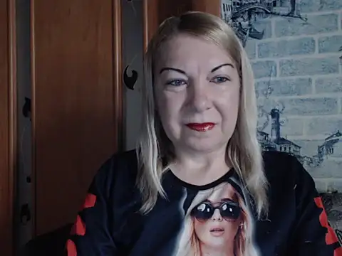 Snapshot of Lillia_Ray chatting on 05.13.26 Lillia Ray online show from 05.13.26