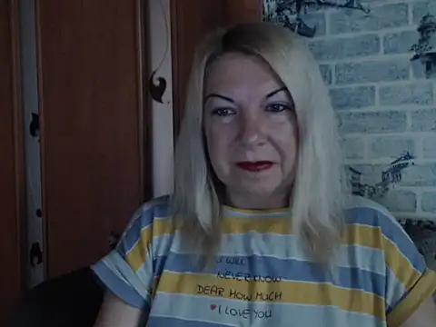 Snapshot of Lillia_Ray chatting on 06.12.26 Lillia Ray online show from 06.12.26