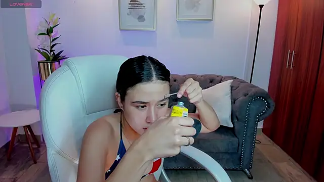 Snapshot of Danaa_Rouse chatting on 09.13.25 Danaa Rouse online show from 09.13.25