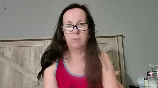 Snapshot of peachgoddess chatting on 03.15.25 peachgoddess online show from 03.15.25