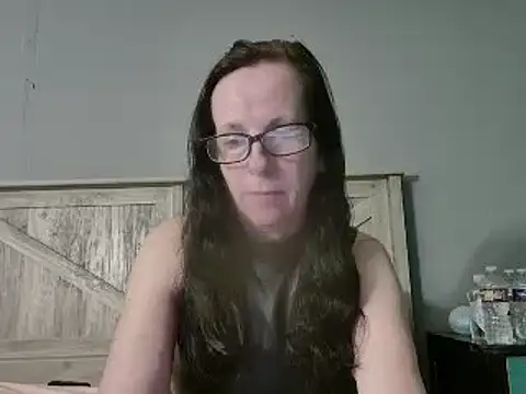 Snapshot of peachgoddess chatting on 03.22.25 peachgoddess online show from 03.22.25