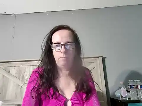 Snapshot of peachgoddess chatting on 03.22.25 peachgoddess online show from 03.22.25