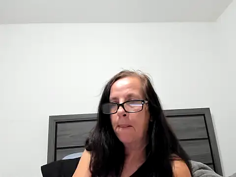 Snapshot of peachgoddess chatting on 09.16.25 peachgoddess online show from 09.16.25