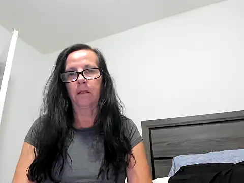 Snapshot of peachgoddess chatting on 10.06.25 peachgoddess online show from 10.06.25