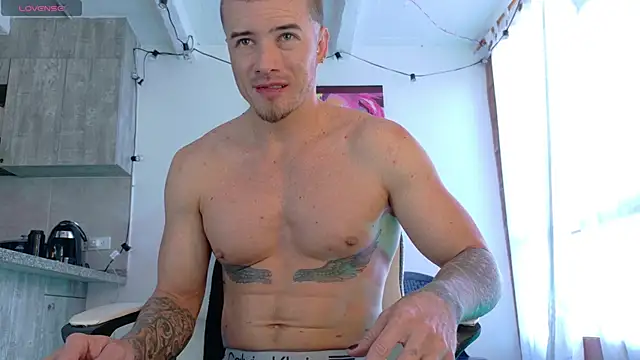 Ryannblue07 online show from 10.05.25