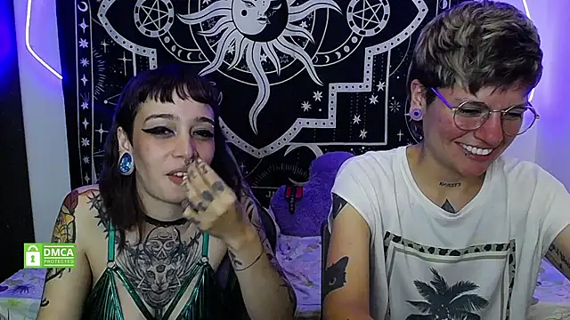 lovelockedlips online show from 03.19.25