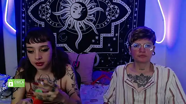 lovelockedlips online show from 03.22.25