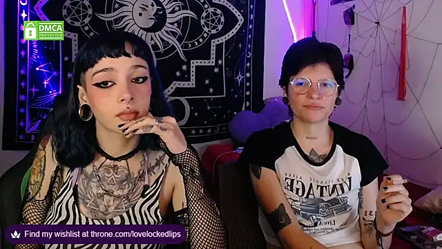 lovelockedlips online show from 10.21.25