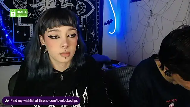 lovelockedlips online show from 11.15.25