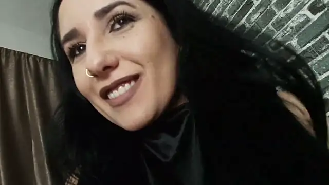 Snapshot of missdyaa chatting on 10.08.25 missdyaa online show from 10.08.25