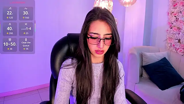 LarisaSmirnov online show from 10.04.25