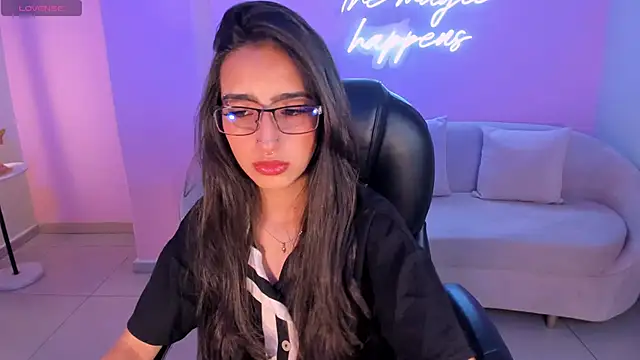 LarisaSmirnov online show from 10.14.25