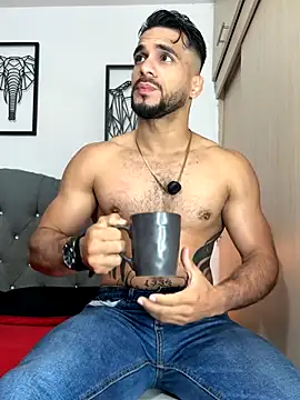 Snapshot of Maximiliano_ford chatting on 11.07.25 Maximiliano ford online show from 11.07.25