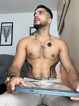 Snapshot of Maximiliano_ford chatting on 11.09.25 Maximiliano ford online show from 11.09.25