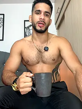 Snapshot of Maximiliano_ford chatting on 12.05.25 Maximiliano ford online show from 12.05.25