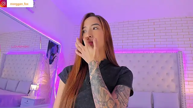 Morggan Fox  online show from 11.28.25