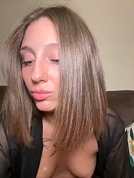 MiaaLoveeee online show from 05.05.26