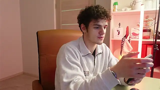 Brad Holloway online show from 12.04.25