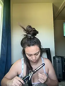 hoesluvcedes online show from 06.03.26
