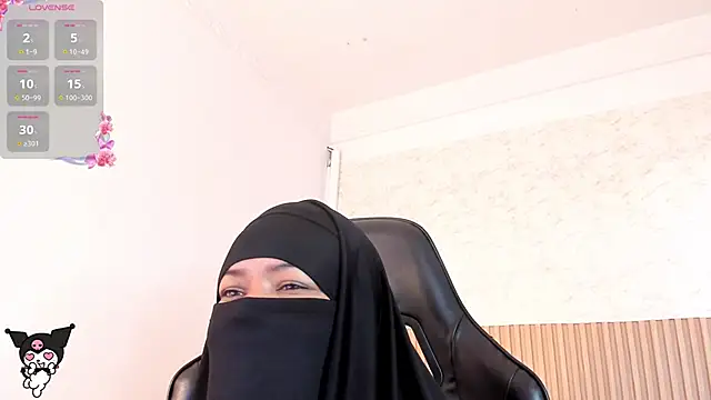 Layla arabelle online show from 06.02.26