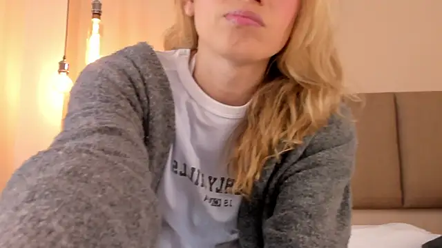 honeygray02 online show from 12.04.25