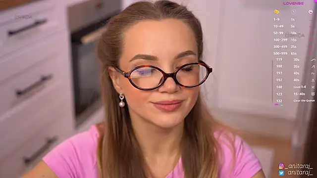 Snapshot of anitaraj_ chatting on 11.20.25 anitaraj online show from 11.20.25