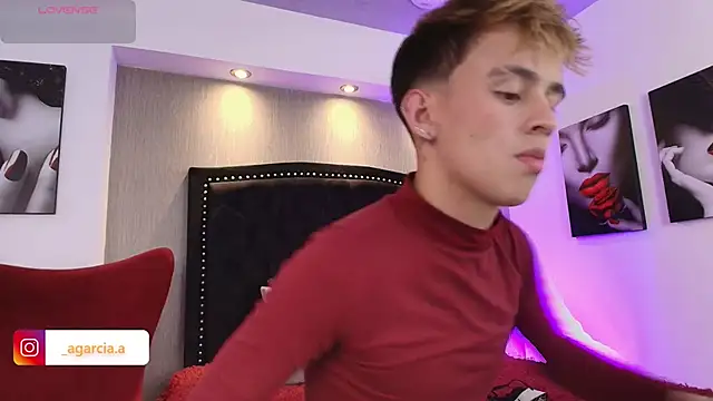 LiamWildx20 online show from 12.17.25