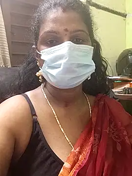 Snapshot of poojaa-rani chatting on 10.23.25 poojaa-rani online show from 10.23.25