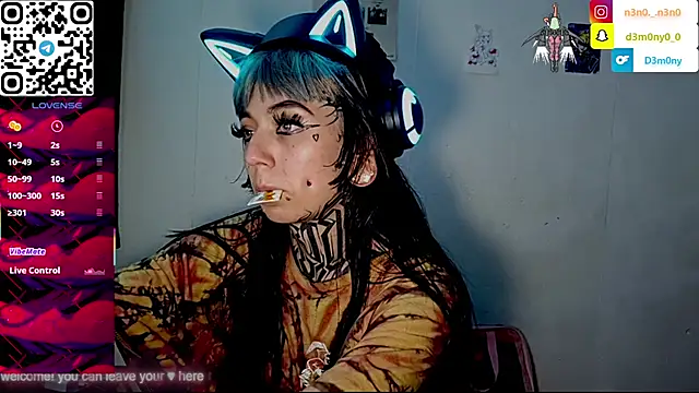 Snapshot of d3m0ny0_0 chatting on 03.24.26 d3m0ny0 0 online show from 03.24.26