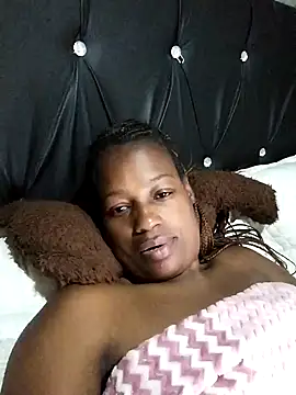 Snapshot of sexylira chatting on 11.06.25 sexylira online show from 11.06.25