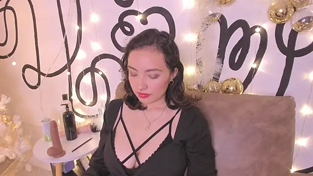 Angelica Moon21 online show from 11.28.25